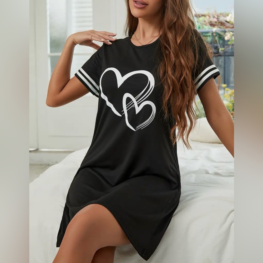 Nightgown with hearts